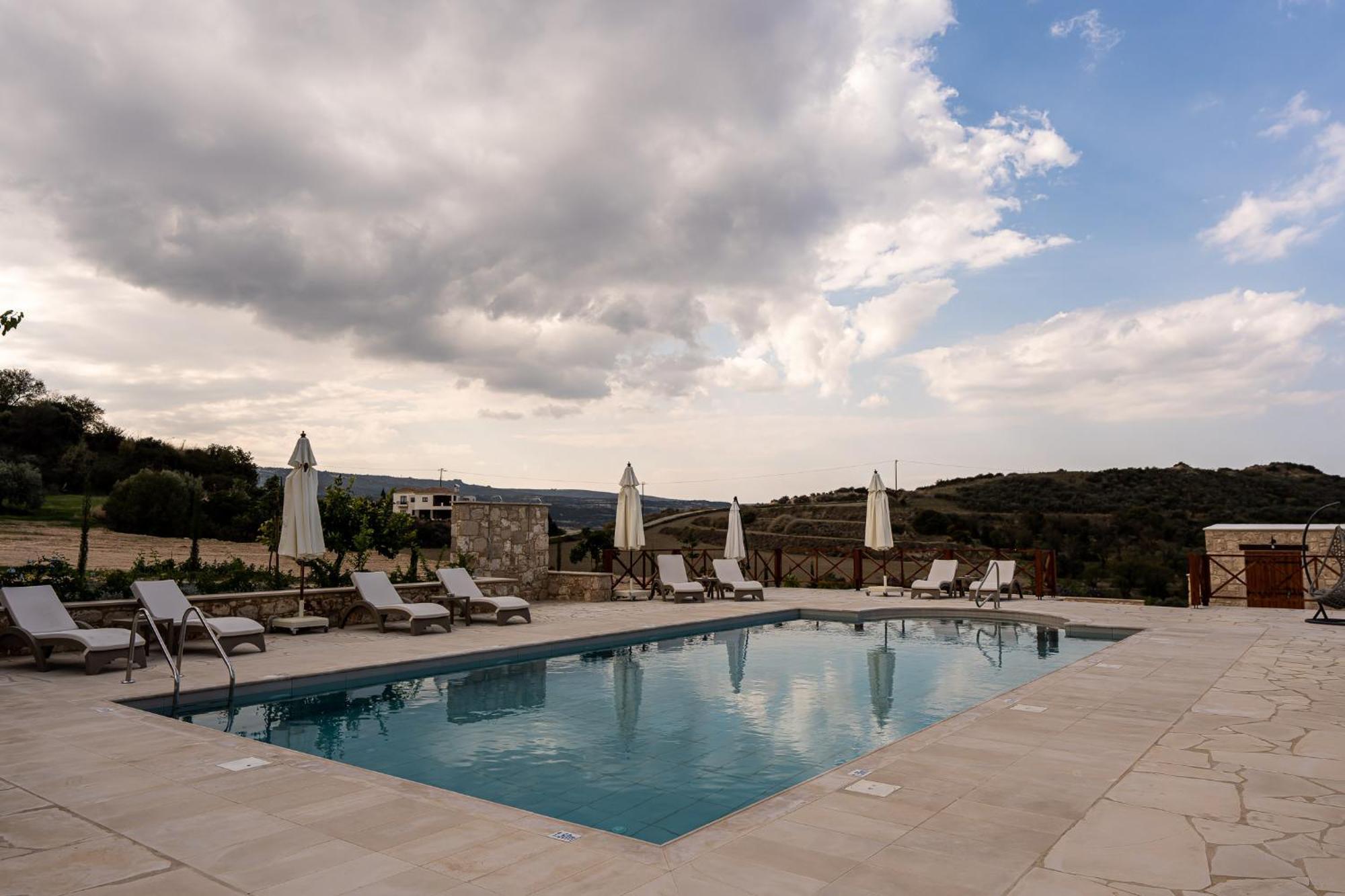 Harma Traditional Boutique Suites Paphos Exteriör bild