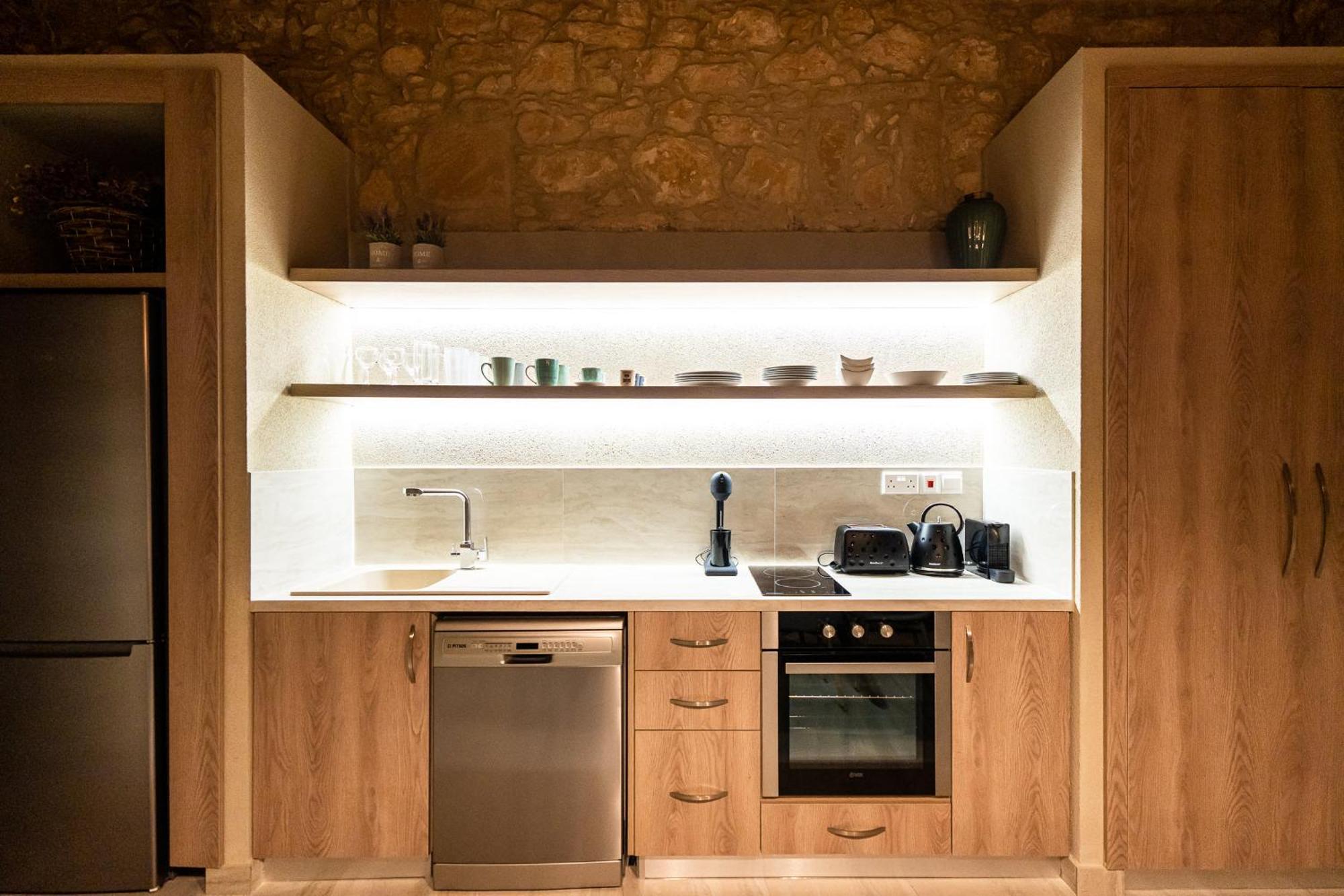 Harma Traditional Boutique Suites Paphos Exteriör bild