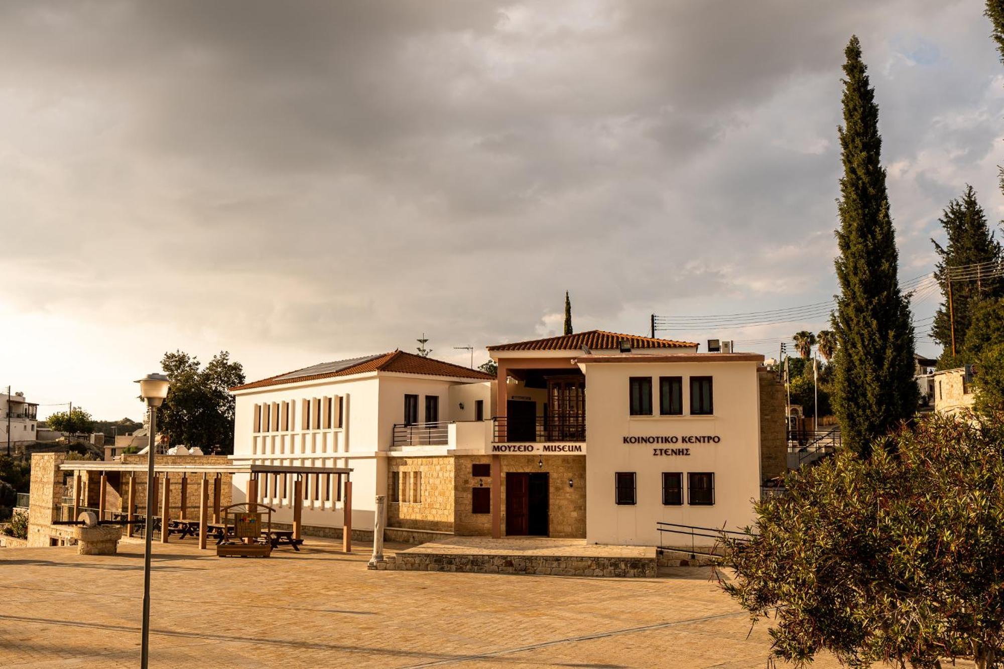 Harma Traditional Boutique Suites Paphos Exteriör bild