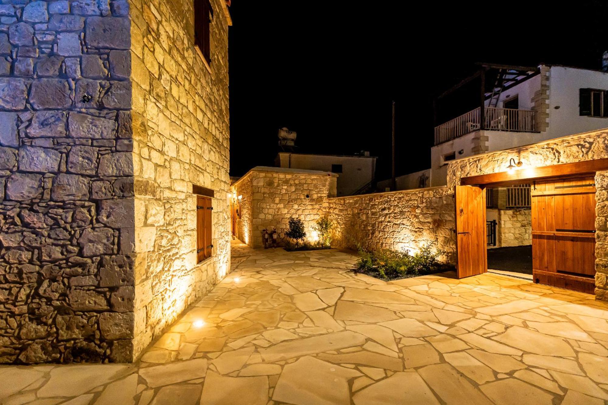 Harma Traditional Boutique Suites Paphos Exteriör bild