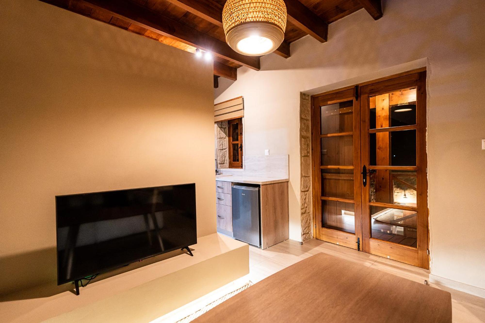 Harma Traditional Boutique Suites Paphos Rum bild