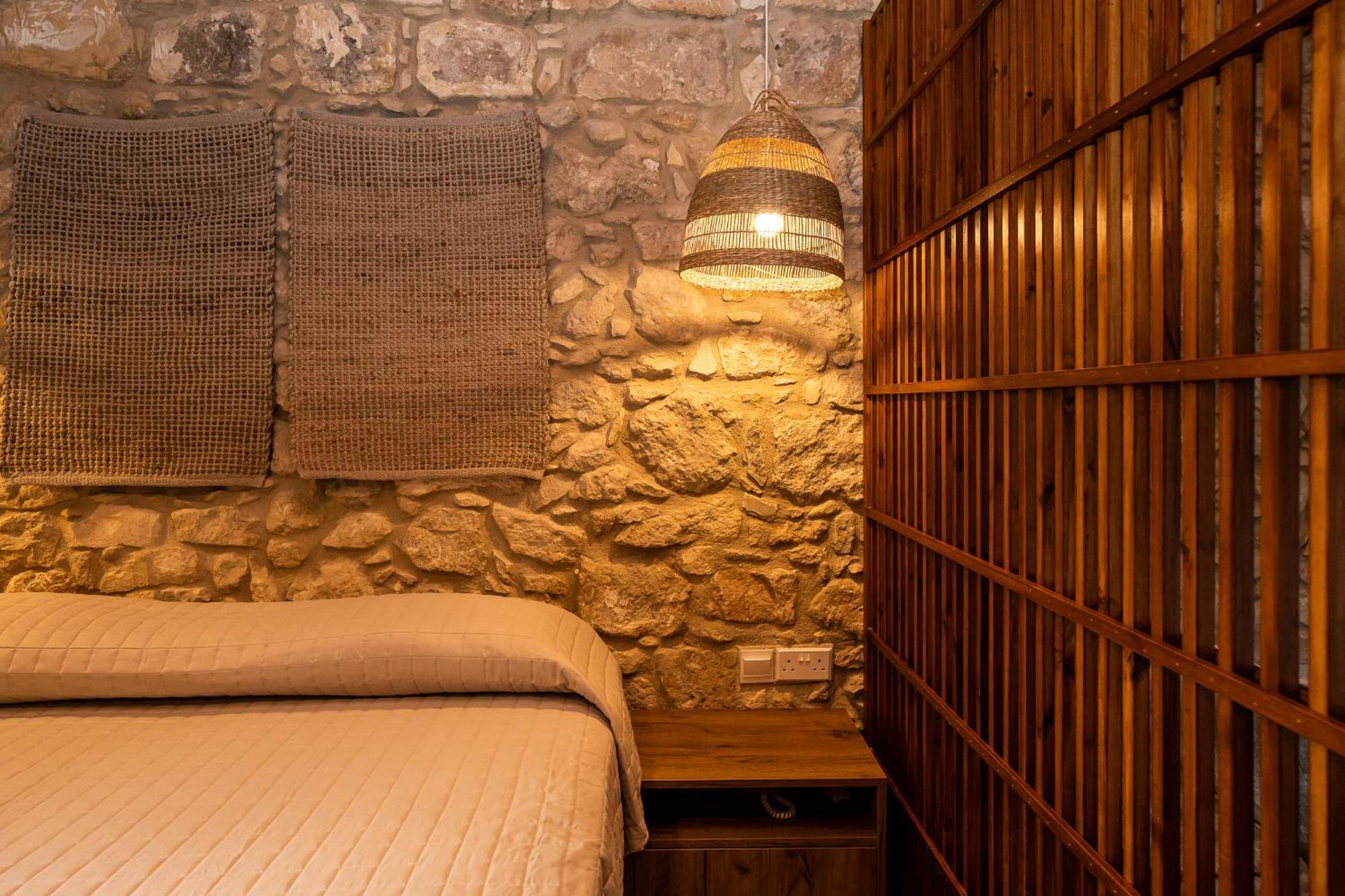 Harma Traditional Boutique Suites Paphos Rum bild