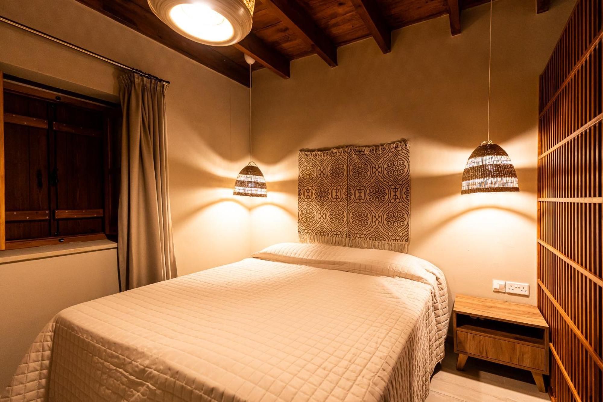 Harma Traditional Boutique Suites Paphos Rum bild